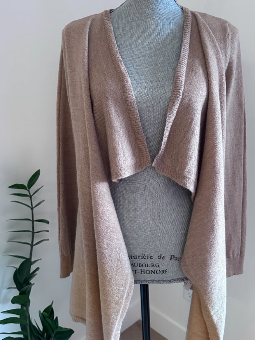 Women's Extra Fine %100 Merino Wool Waterfall Cardigan sz S-M Camel
